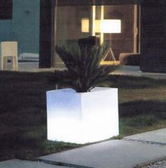 Pot lumineu Vondom.JPG